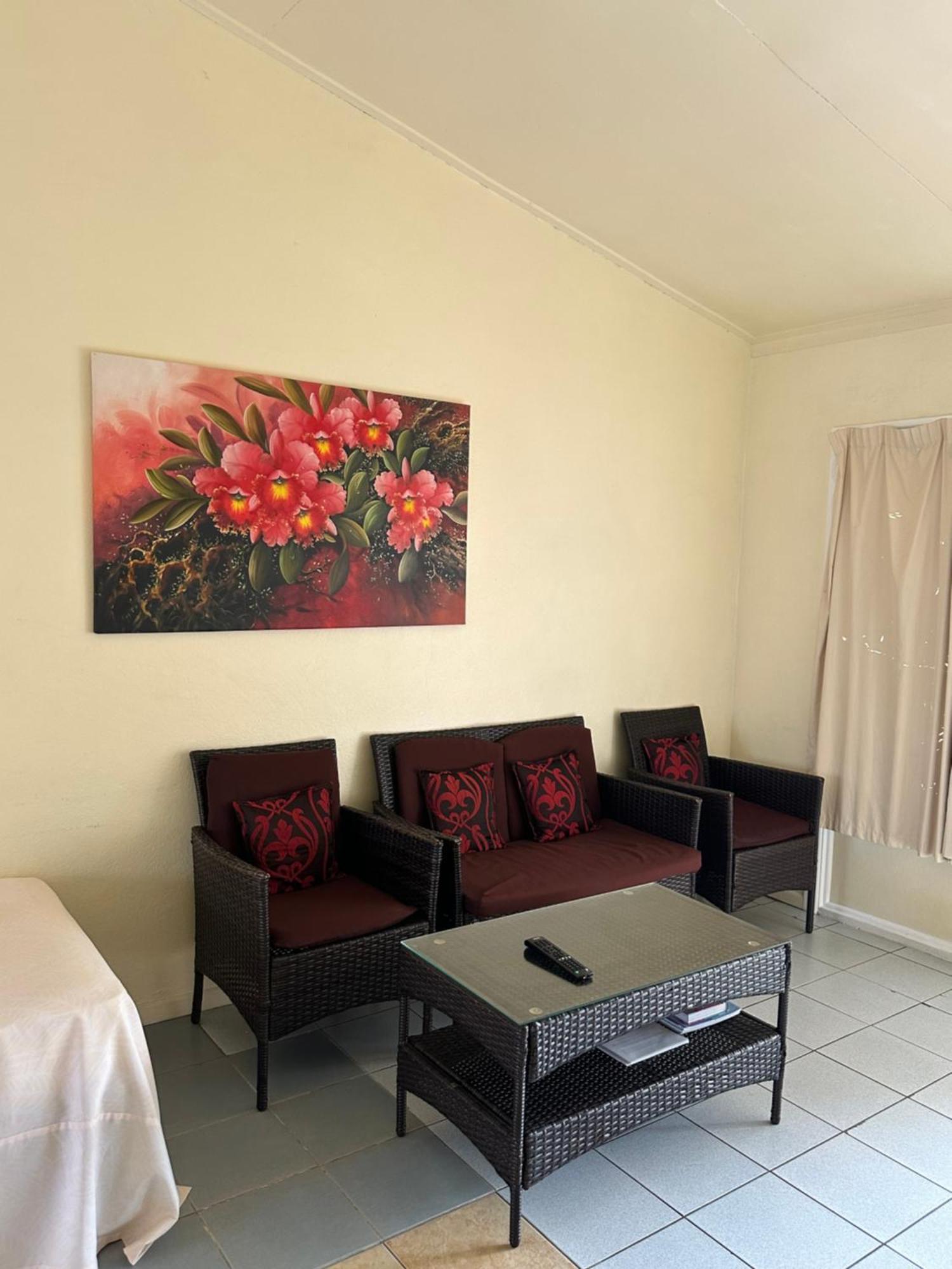 Kiikii Inn & Suites Rarotonga Exterior foto